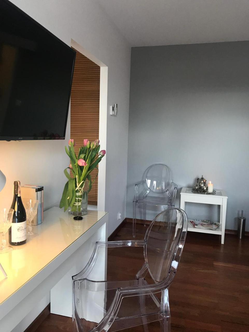 4 All Apart Hotel Сважендз Екстериор снимка